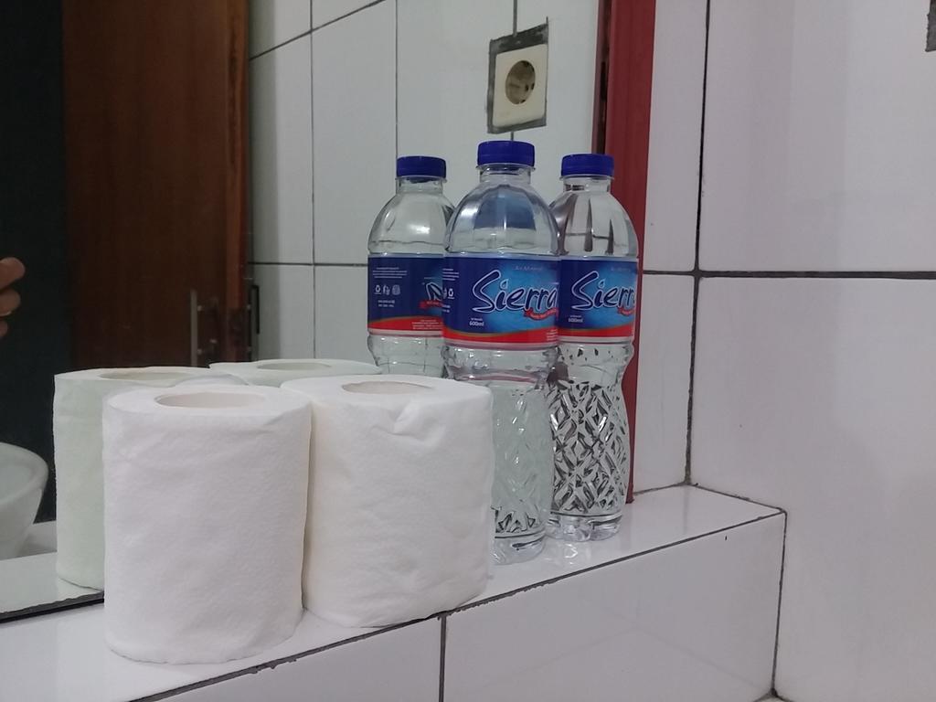 特利尼迪民宿 伦邦 外观 照片