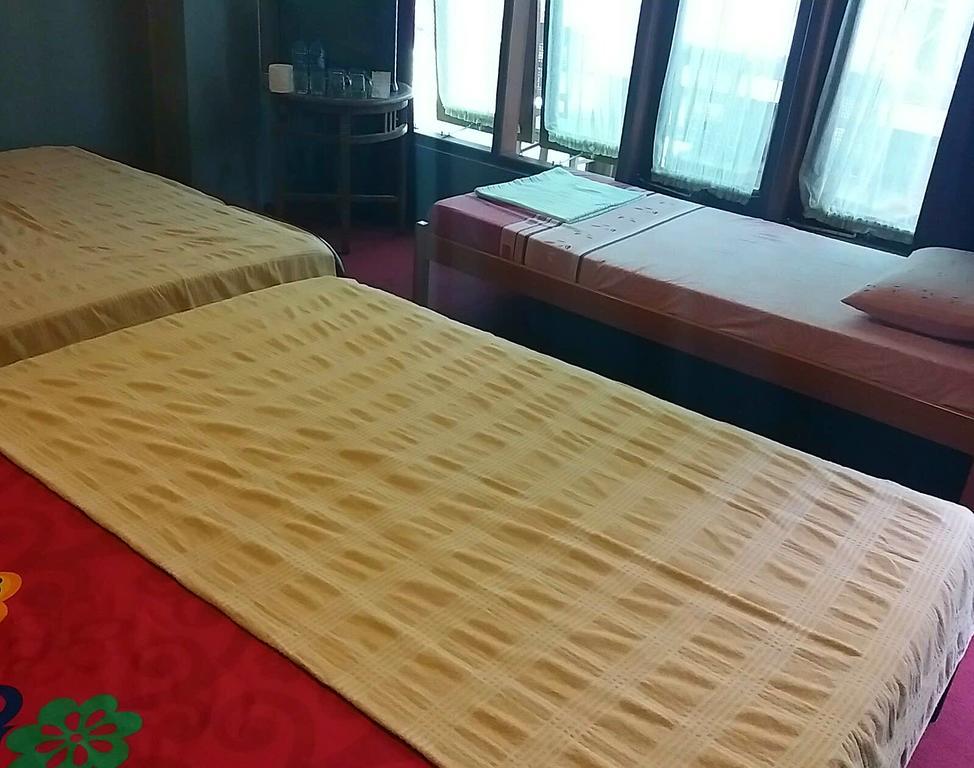 特利尼迪民宿 伦邦 外观 照片