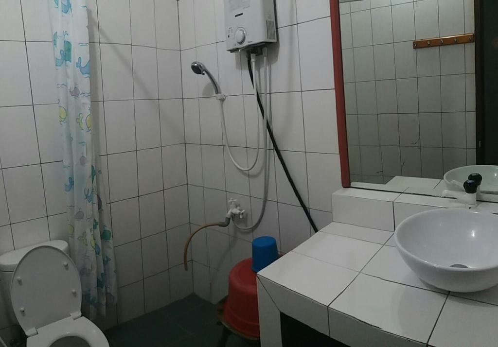 特利尼迪民宿 伦邦 外观 照片